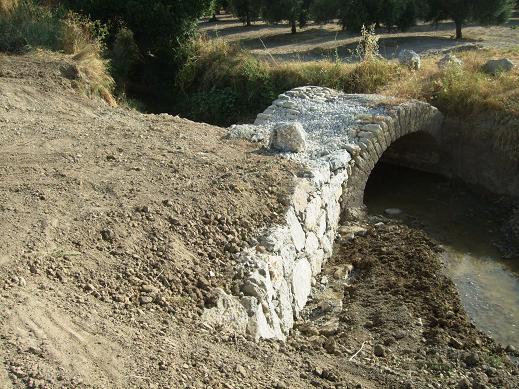 Recuperado un puente romano utilizado por Julio César próximo a Ategua
