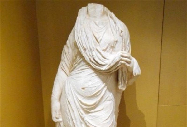 El Museo Arqueológico tratará la ´Escultura femenina romana. La vida de una domina´